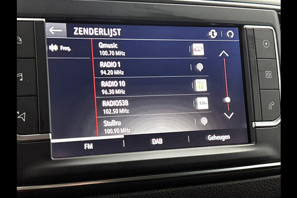 Opel Vivaro-e Combi e-Zafira L2H1 75 kWh 8 persoons Navigatie Airco Dab Camera 360 Cruise control Lichtmetalen velgen Stoelverwarming