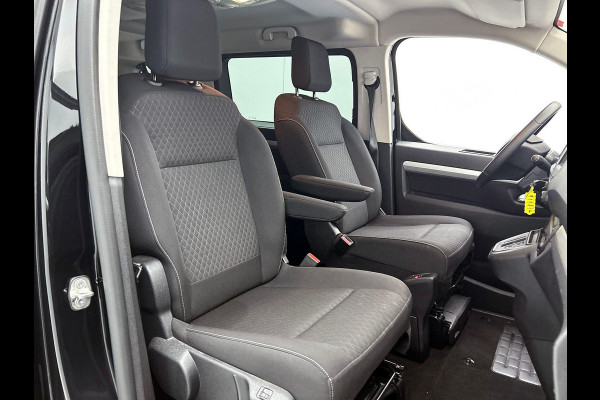 Opel Vivaro-e Combi e-Zafira L2H1 75 kWh 8 persoons Navigatie Airco Dab Camera 360 Cruise control Lichtmetalen velgen Stoelverwarming