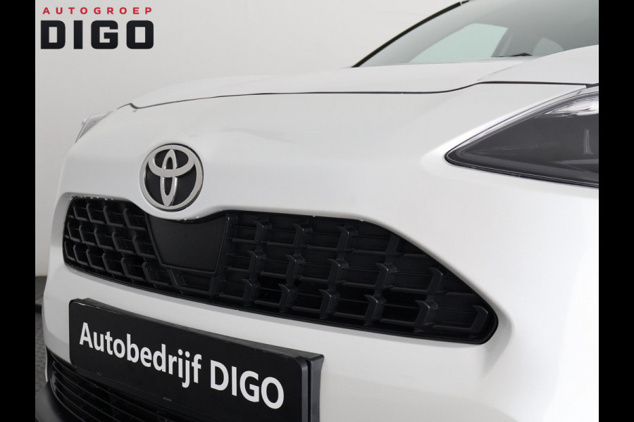 Toyota Yaris Cross 1.5 Hybrid 115 Dynamic | Stuur-/Stoelverwarming | Draadloze telefoonlader | Adaptieve Cruise Control |