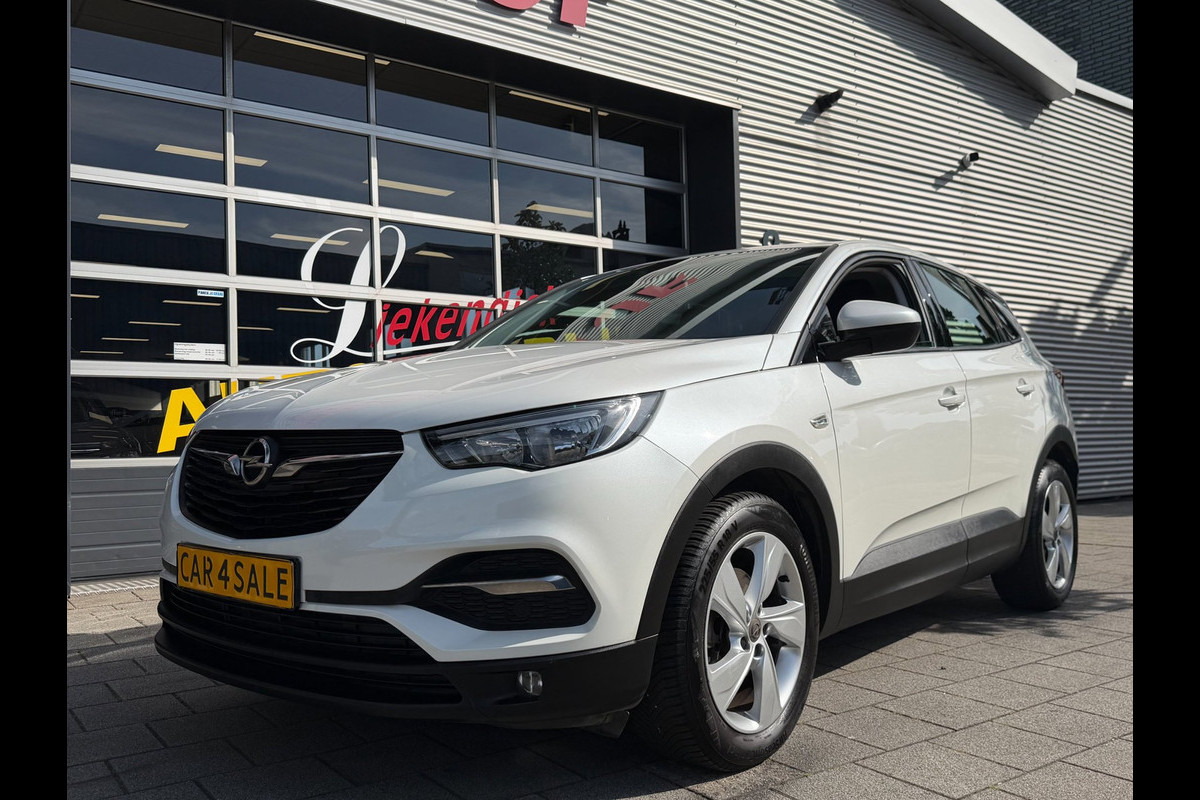 Opel Grandland X 1.2 Turbo Edition - 68.000 KM I Navigatie / Apple CarPlay I Airco LED I PDC I Sport velgen I Dealer onderhouden