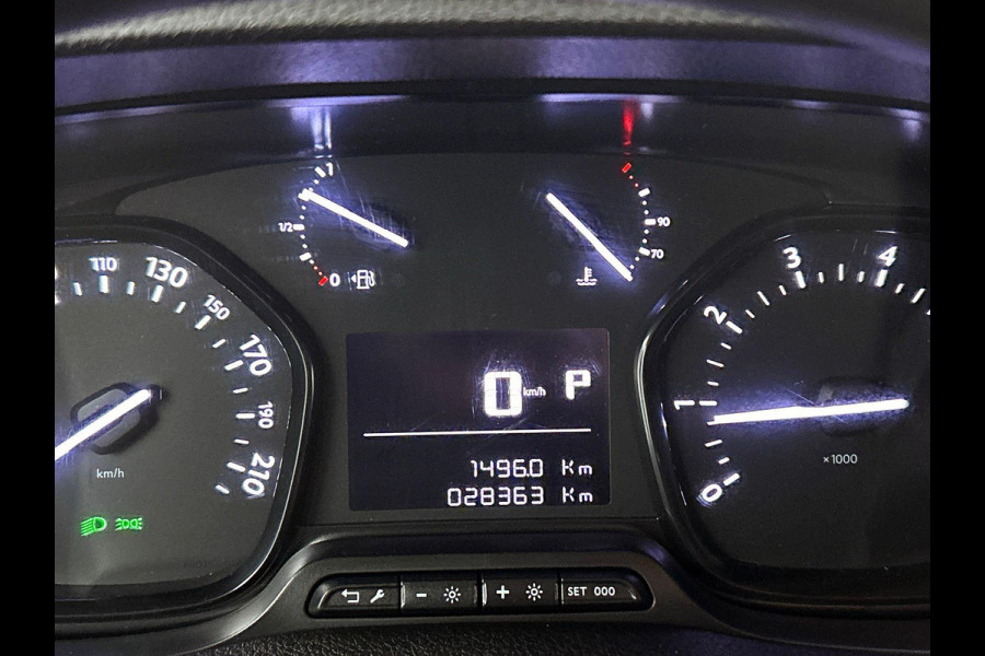 Peugeot Expert 2.0 BlueHDI 145PK L3 Automaat Airco Navigatie Trekhaak Cruise Control Parkeer sensoren Betimmering Side Bars