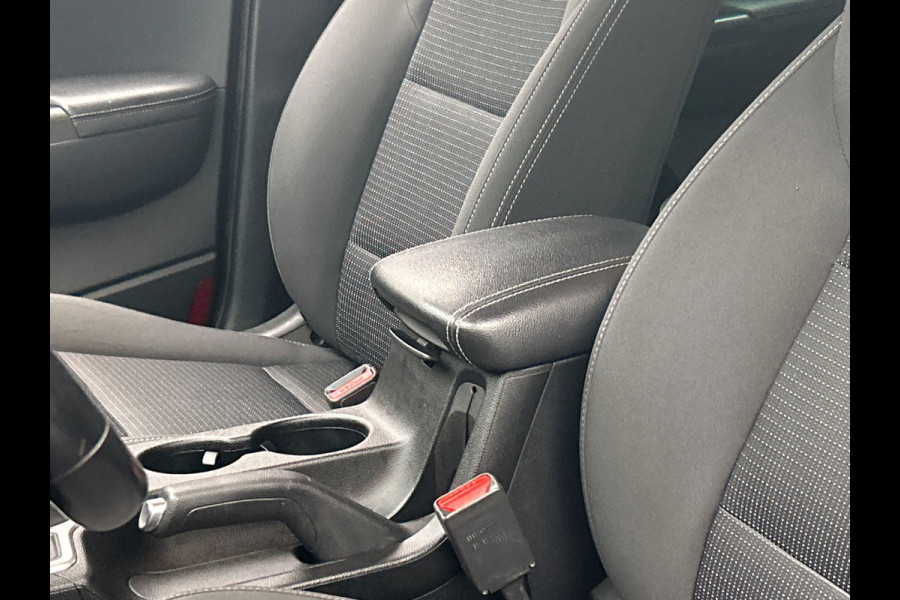 Kia Sportage 1.6 GDI DynamicLine | Origineel NL | Trekhaak | Cruise/Control | Camera | Navigatie | Carplay | Lane Assist |