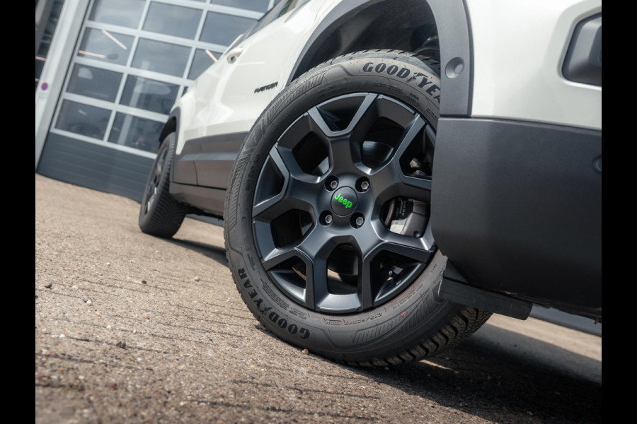 Jeep Avenger 1.2T 4xe Overland | Winter Pack | Infotainment&Convenience Pack
