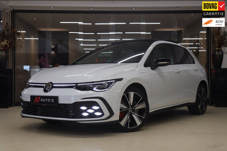 Volkswagen Golf 1.4 eHybrid GTE /PANO/IQLIGHT/CAM/CARPLAY/ACC/LANE ASSIST/VOL