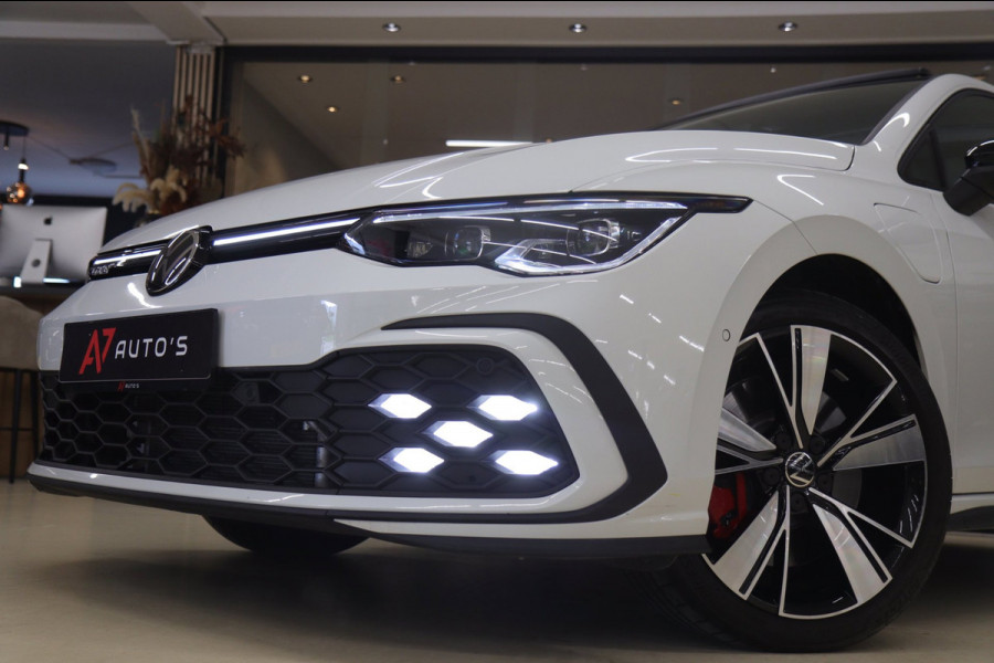 Volkswagen Golf 1.4 eHybrid GTE /PANO/IQLIGHT/CAM/CARPLAY/ACC/LANE ASSIST/VOL