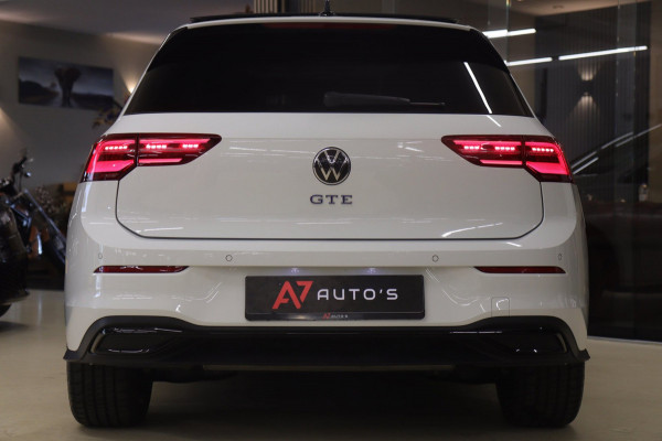 Volkswagen Golf 1.4 eHybrid GTE /PANO/IQLIGHT/CAM/CARPLAY/ACC/LANE ASSIST/VOL