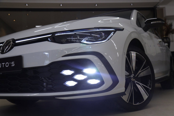 Volkswagen Golf 1.4 eHybrid GTE /PANO/IQLIGHT/CAM/CARPLAY/ACC/LANE ASSIST/VOL