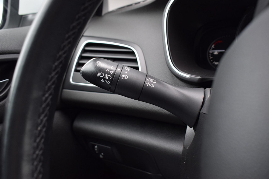 Renault Mégane Estate 1.3 TCe Bose | Cruise | Bose | Carplay | Pano |