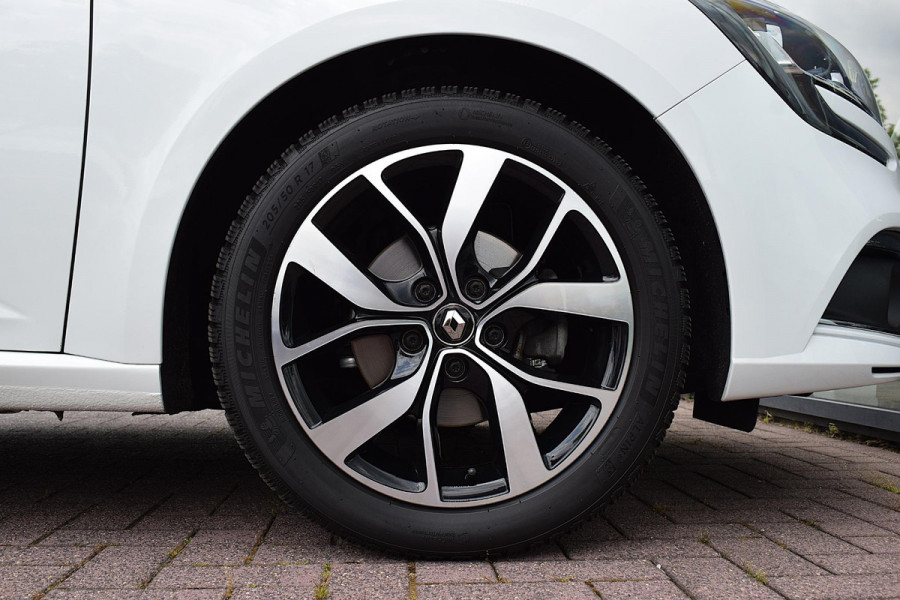 Renault Mégane Estate 1.3 TCe Bose | Cruise | Bose | Carplay | Pano |