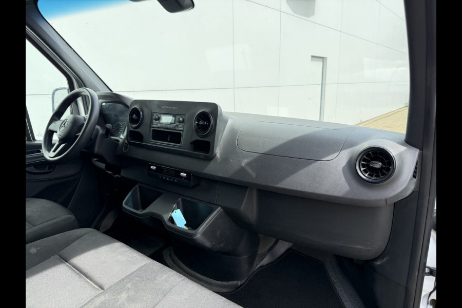 Mercedes-Benz eSprinter eSprinter L2H2 55 kWh L2H2 Elektrisch 168km WLTP 94% (SOH) Snelladen Laadkabel Climate Control Stoelverwarming