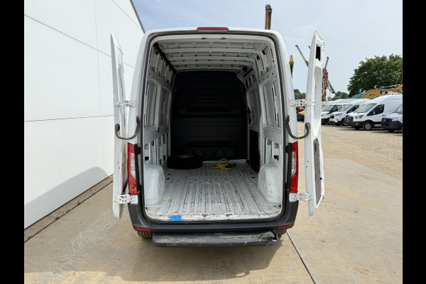 Mercedes-Benz eSprinter eSprinter L2H2 55 kWh L2H2 Elektrisch 168km WLTP 94% (SOH) Snelladen Laadkabel Climate Control Stoelverwarming