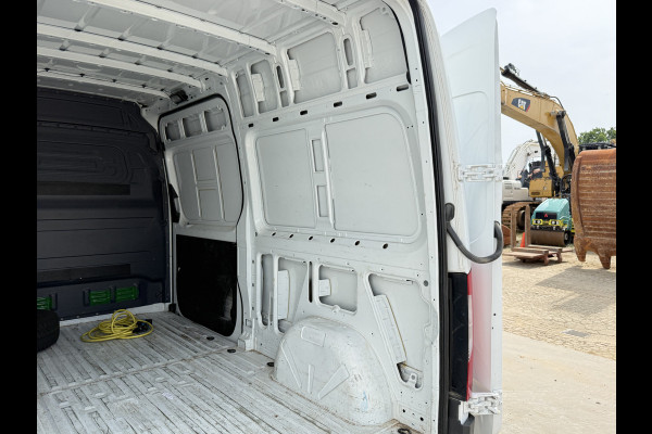 Mercedes-Benz eSprinter eSprinter L2H2 55 kWh L2H2 Elektrisch 168km WLTP 94% (SOH) Snelladen Laadkabel Climate Control Stoelverwarming