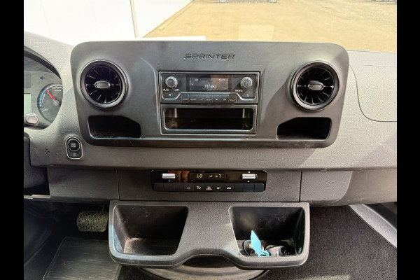 Mercedes-Benz eSprinter eSprinter L2H2 55 kWh L2H2 Elektrisch 168km WLTP 94% (SOH) Snelladen Laadkabel Climate Control Stoelverwarming