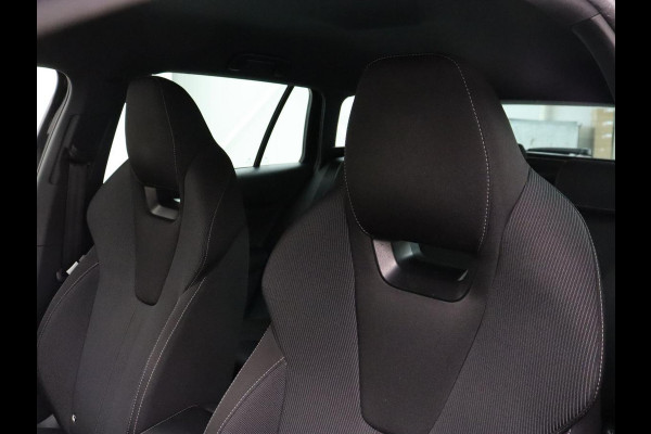 Škoda Octavia 1.0 e-TSI Sport | Trekhaak | Carplay | Sfeerverlichting | Navigatie | Parkeerhulp | Climate control | Sportstoelen | Cruise control | 17'' | Bluetooth | Keyless start