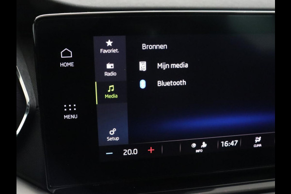Škoda Octavia 1.0 e-TSI Sport | Trekhaak | Carplay | Sfeerverlichting | Navigatie | Parkeerhulp | Climate control | Sportstoelen | Cruise control | 17'' | Bluetooth | Keyless start