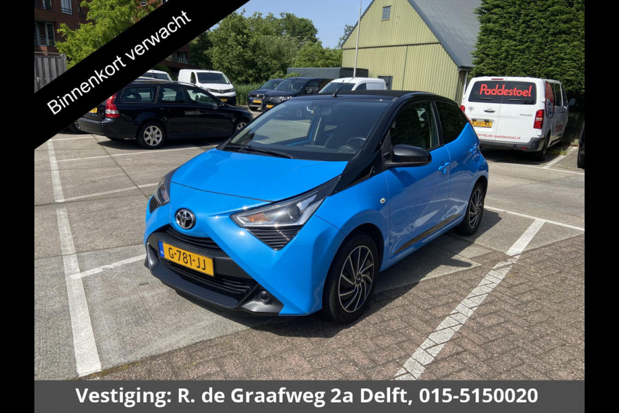 Toyota Aygo 1.0 VVT-i X-Play Cabrio Bi-Tone Automaat | Airco | Camera |