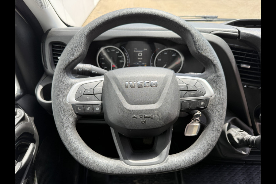 Iveco Daily 35C16 3.0 Laadklep Zijdeur Climate control Cruise control Bakwagen Meubelbak Koffer