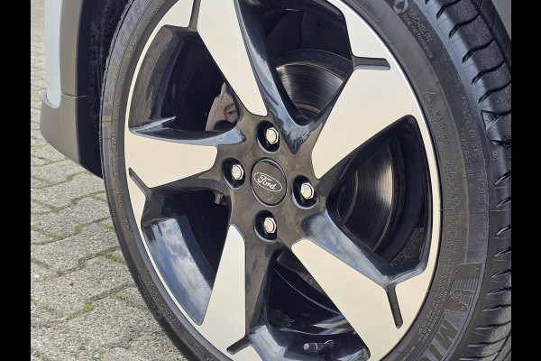 Ford Fiesta 1.0 EcoBoost Active X Winter Pack | Driver Pack | Trekhaak | Adaptive cruise control | B&O geluid | Achteruitrijcamera | Lane assist | Nieuwstaat | dealeronderhouden