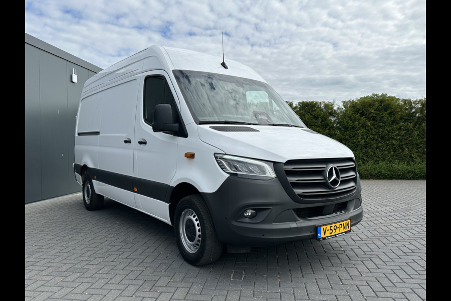 Mercedes-Benz Sprinter 317 CDI 9G-TRONIC RWD FACELIFT / L2H2 / CAMERA / LED / MBUX / CRUISE / AIRCO / BLIND SPOT / GEVEERDE STOEL