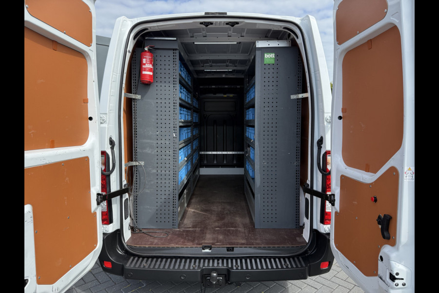 Opel Movano 2.3 Turbo 136 PK / L2H2 / INRICHTING / 1e EIG. / TREKHAAK / CAMERA / AIRCO / CRUISE / 3-ZITS