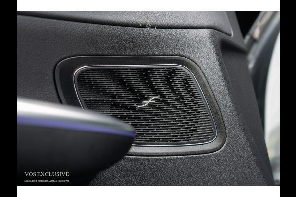 Mercedes-Benz C-Klasse Estate 300 d AMG Night|ACC|Keyless|360°|Stoelkoeling|Pano|Standkachel|Sfeerverlichting|19"|LED|Trekhaak
