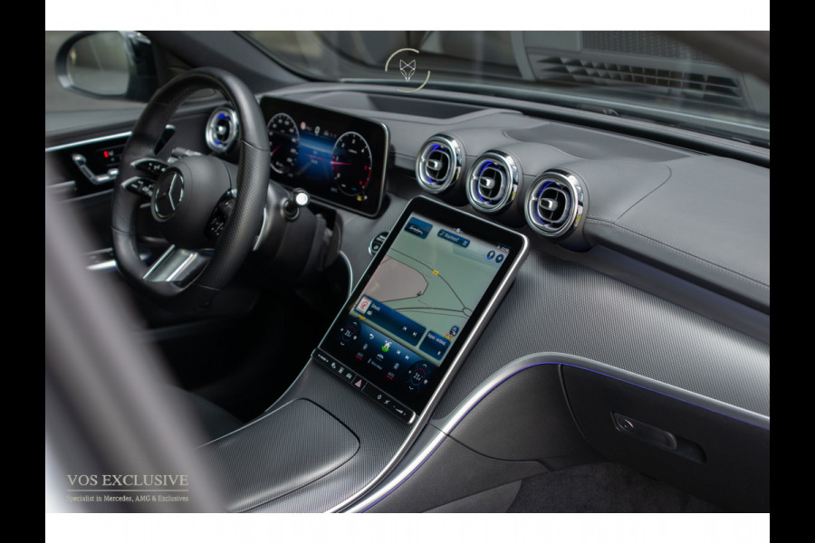 Mercedes-Benz C-Klasse Estate 300 d AMG Night|ACC|Keyless|360°|Stoelkoeling|Pano|Standkachel|Sfeerverlichting|19"|LED|Trekhaak
