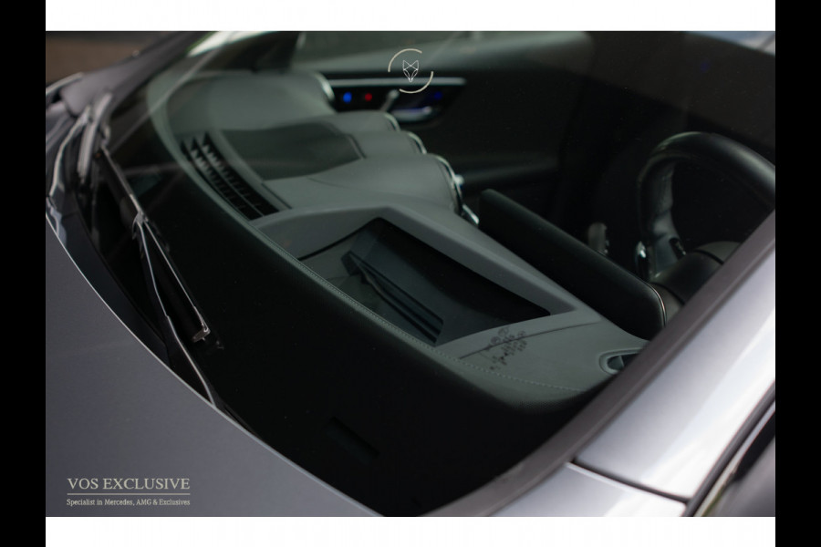 Mercedes-Benz C-Klasse Estate 300 d AMG Night|ACC|Keyless|360°|Stoelkoeling|Pano|Standkachel|Sfeerverlichting|19"|LED|Trekhaak