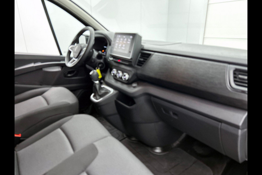 Renault Trafic 2.0 Blue dCi 150 EDC T30 L2H1 Advance Navigatie Airco Lichtmetalen velgen Betimmering Trekhaak Camera Parkeer sensoren Dab