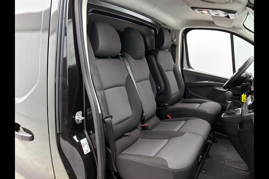 Renault Trafic 2.0 Blue dCi 150 EDC T30 L2H1 Advance Navigatie Airco Lichtmetalen velgen Betimmering Trekhaak Camera Parkeer sensoren Dab