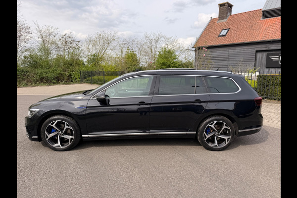 Volkswagen Passat Variant 1.4 TSI PHEV GTE PANO/DAK VIRTUAL COCKPIT LEER NAVI CAMERA IQ-MATRIX ELECTR-TREKHAAK