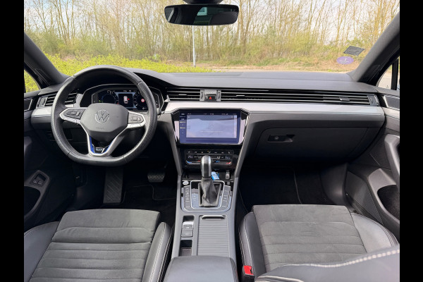 Volkswagen Passat Variant 1.4 TSI PHEV GTE PANO/DAK VIRTUAL COCKPIT LEER NAVI CAMERA IQ-MATRIX ELECTR-TREKHAAK