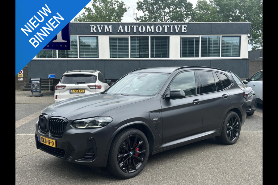 BMW X3 xDrive30e HIGH EXECUTIVE M SPORT | M-TECHNIC SPORTSTOELEN + MEMORY + LEER | ELEKTR. TREKHAAK | 360 CAMERA | HEAD-UP DISPLAY | 20 INCH | AMBI LIGHT | AERODYNAMICA-PAKKET | STOEL- + STUURVERWARMING | DEALER ONDERHOUDEN | RIJKLAAR |