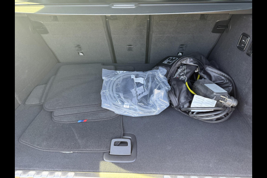 BMW X3 xDrive30e HIGH EXECUTIVE M SPORT | M-TECHNIC SPORTSTOELEN + MEMORY + LEER | ELEKTR. TREKHAAK | 360 CAMERA | HEAD-UP DISPLAY | 20 INCH | AMBI LIGHT | AERODYNAMICA-PAKKET | STOEL- + STUURVERWARMING | DEALER ONDERHOUDEN | RIJKLAAR |