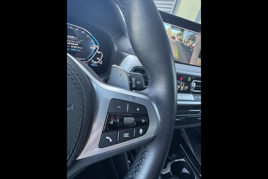 BMW X3 xDrive30e HIGH EXECUTIVE M SPORT | M-TECHNIC SPORTSTOELEN + MEMORY + LEER | ELEKTR. TREKHAAK | 360 CAMERA | HEAD-UP DISPLAY | 20 INCH | AMBI LIGHT | AERODYNAMICA-PAKKET | STOEL- + STUURVERWARMING | DEALER ONDERHOUDEN | RIJKLAAR |