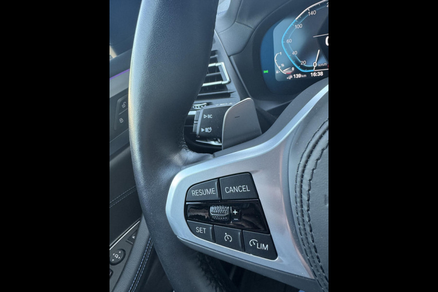 BMW X3 xDrive30e HIGH EXECUTIVE M SPORT | M-TECHNIC SPORTSTOELEN + MEMORY + LEER | ELEKTR. TREKHAAK | 360 CAMERA | HEAD-UP DISPLAY | 20 INCH | AMBI LIGHT | AERODYNAMICA-PAKKET | STOEL- + STUURVERWARMING | DEALER ONDERHOUDEN | RIJKLAAR |