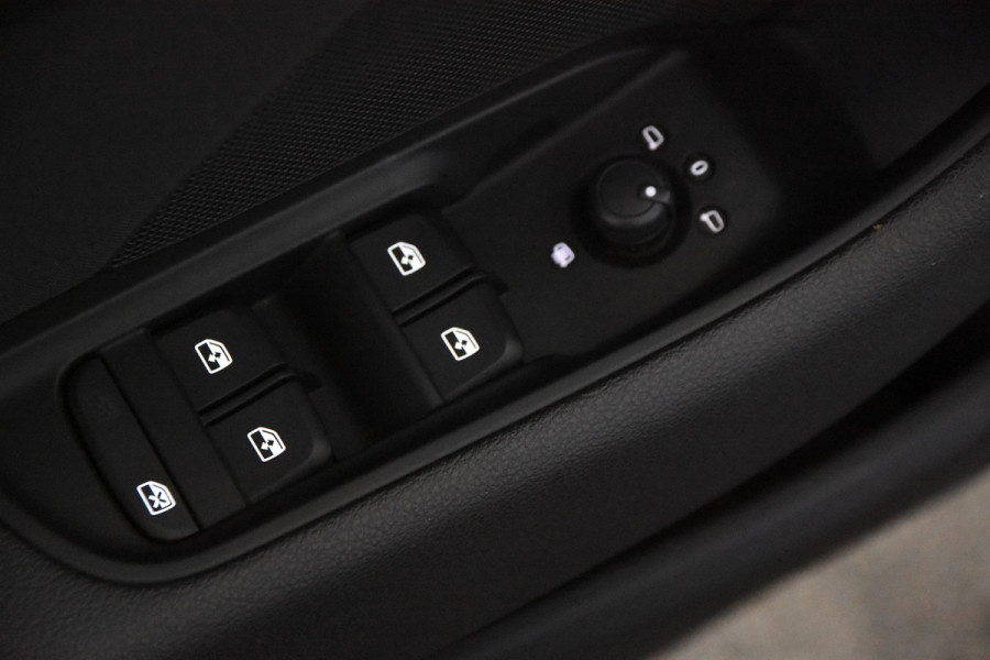Audi A3 Sportback 30 TFSI *1ste Eigenaar*Navigatie*PDC*DAB*