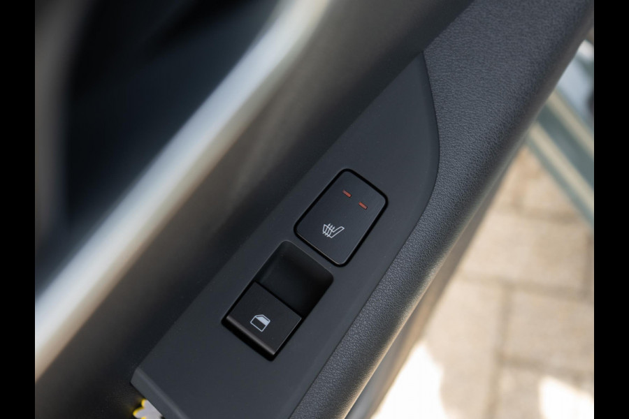 Kia Niro 1.6 GDi Hybrid ExecutiveLine | Hud | Schuifkanteldak | Navi |