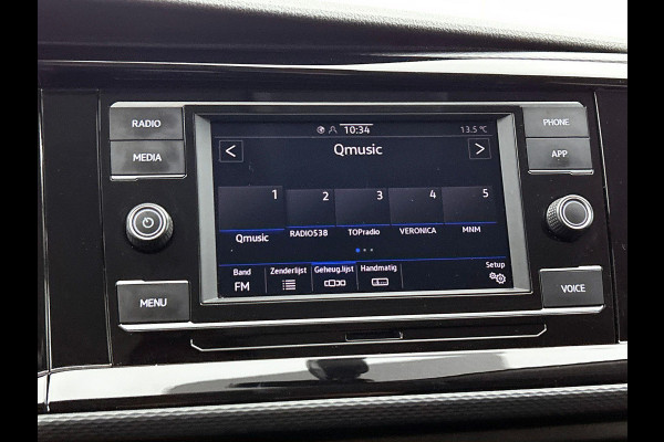 Volkswagen Transporter 2.0TDI L2H1 150PK Highline Dubbele Cabine Automaat Automaat Adaptive Cruise Control Airco Parkeersensoren Lichtmetalen velgen