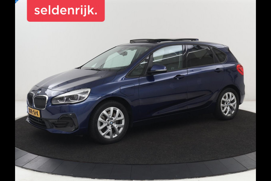 BMW 2 Serie Active Tourer 225xe iPerformance Sport Line | SOH 88,1% | Panoramadak | Stoelverwarming | Harman/Kardon | Carplay | Sportstoelen | Head-Up | Camera | Navigatie | DAB | Park Assist | PHEV | Plug In