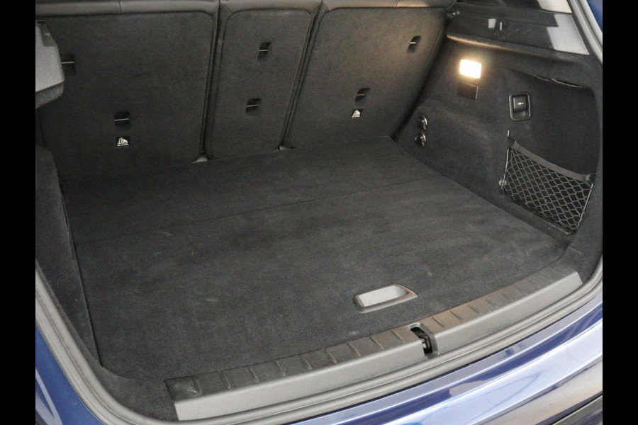 BMW 2 Serie Active Tourer 225xe iPerformance Sport Line | SOH 88,1% | Panoramadak | Stoelverwarming | Harman/Kardon | Carplay | Sportstoelen | Head-Up | Camera | Navigatie | DAB | Park Assist | PHEV | Plug In
