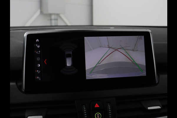 BMW 2 Serie Active Tourer 225xe iPerformance Sport Line | SOH 88,1% | Panoramadak | Stoelverwarming | Harman/Kardon | Carplay | Sportstoelen | Head-Up | Camera | Navigatie | DAB | Park Assist | PHEV | Plug In