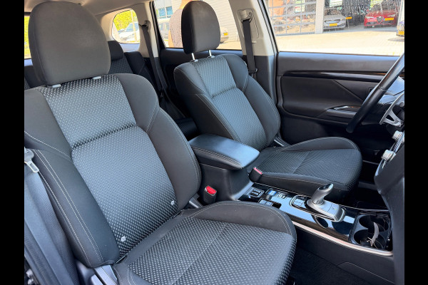 Mitsubishi Outlander 2.4 PHEV AWD PURE PLUG IN HYBRIDE CAMERA CARPLAY LED-XENON
