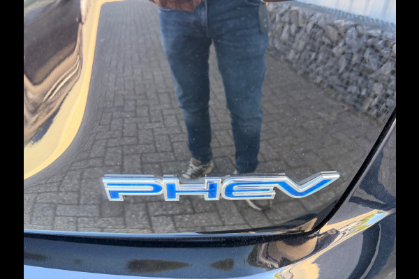 Mitsubishi Outlander 2.4 PHEV AWD PURE PLUG IN HYBRIDE CAMERA CARPLAY LED-XENON