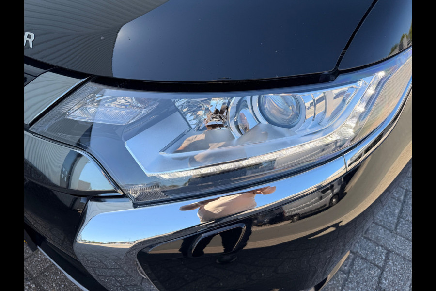 Mitsubishi Outlander 2.4 PHEV AWD PURE PLUG IN HYBRIDE CAMERA CARPLAY LED-XENON