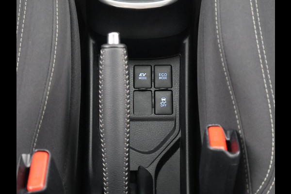 Toyota Yaris 1.5 Hybrid Active | Navigatie | Climate Control | Camera | Keyless Start