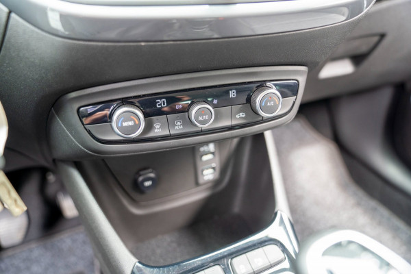 Opel Crossland 1.2 Elegance|Prijs rijklaar incl. 12 mnd garantie| Carplay Navi Camera Parkeersensoren DAB
