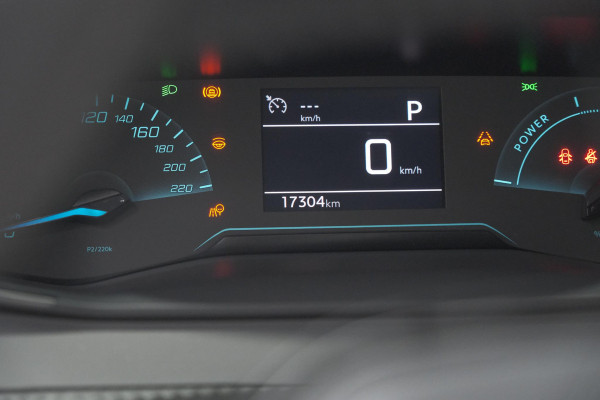 Peugeot 2008 Hybrid 136 e-DCS6 Style | Apple Carplay | Parkeersensoren | Climate control