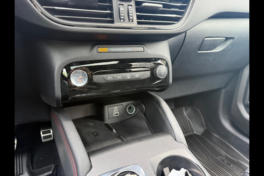 Ford Kuga 2.5 HEV ST Line X - Automaat - Panodak - Navi - Climate - Winterpack