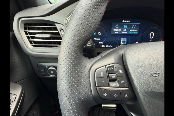 Ford Kuga 2.5 HEV ST Line X - Automaat - Panodak - Navi - Climate - Winterpack
