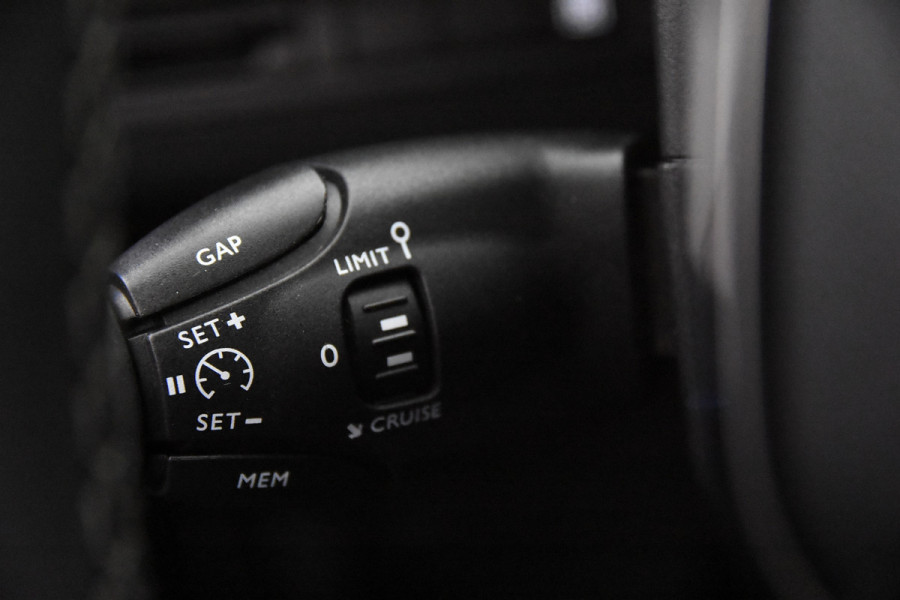 Peugeot 5008 1.2 Allure 130 *1ste Eigenaar*Leer*Navigatie*Camera*